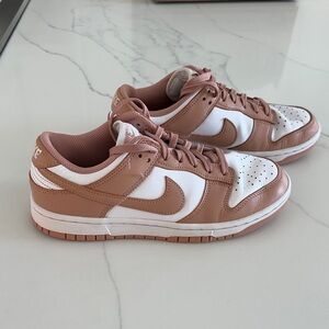 Nike Dunk mauve/white